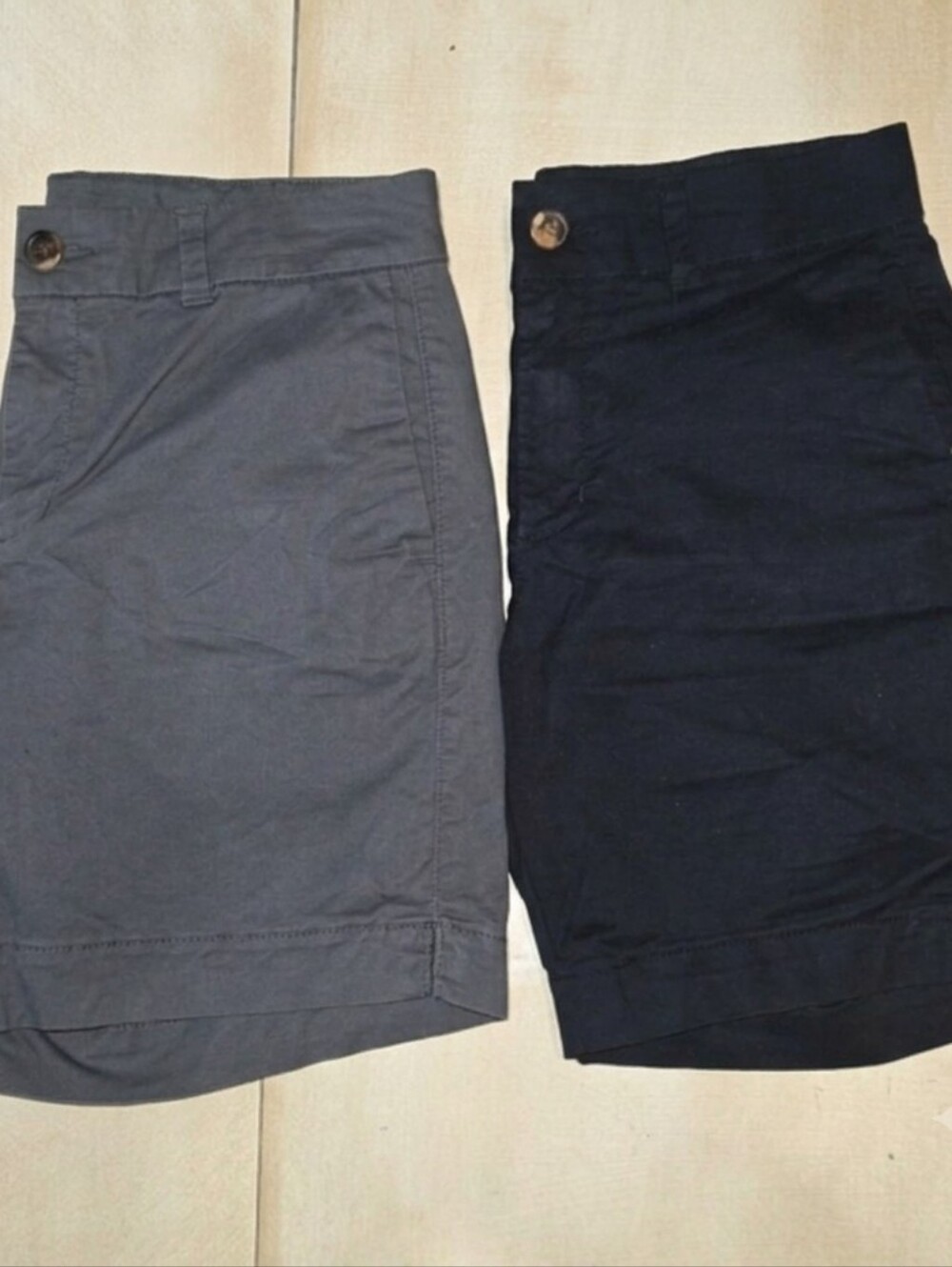 BUNDLE OF 2 Old Navy Everyday Shorts Size 0 Grey Black Chino Casual.  EUC
